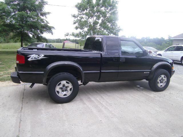 2002 Chevrolet S10 Handicap Lift And Control Leg 1 Owner