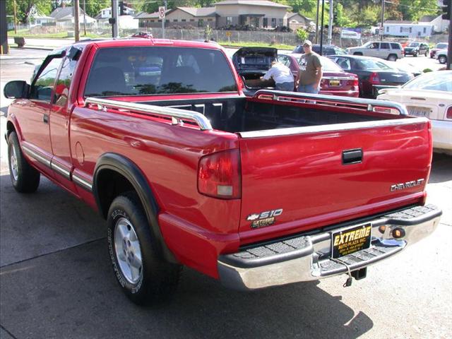 2003 Chevrolet S10 Crew Cab 4WD