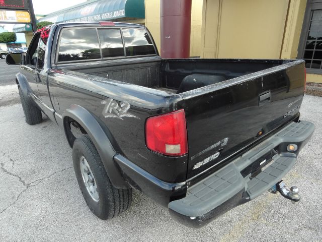 2003 Chevrolet S10 Handicap Lift And Control Leg 1 Owner