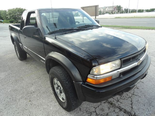 2003 Chevrolet S10 Handicap Lift And Control Leg 1 Owner