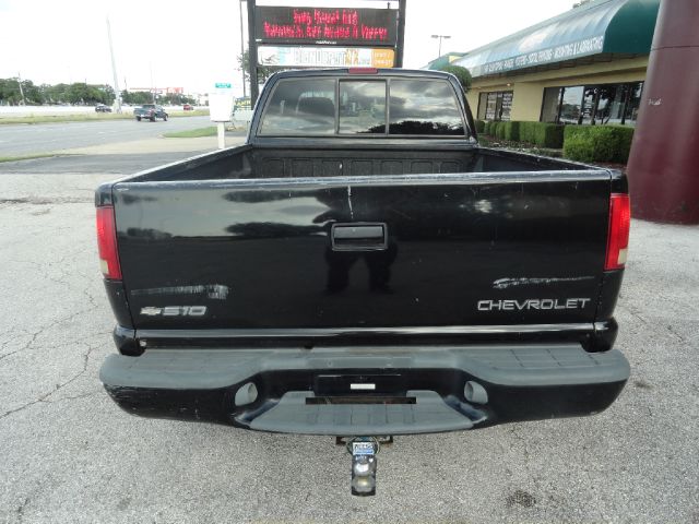 2003 Chevrolet S10 Handicap Lift And Control Leg 1 Owner