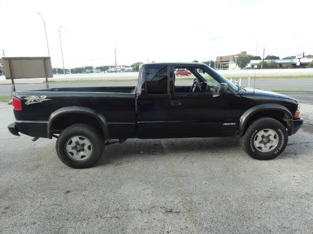 2003 Chevrolet S10 Handicap Lift And Control Leg 1 Owner