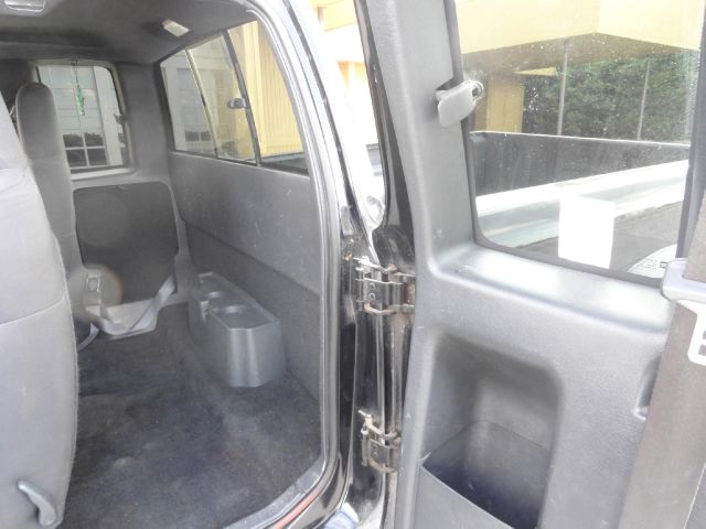 2003 Chevrolet S10 Handicap Lift And Control Leg 1 Owner