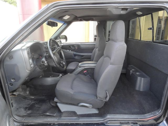 2003 Chevrolet S10 Handicap Lift And Control Leg 1 Owner