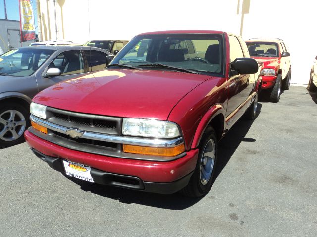 2003 Chevrolet S10 4dr Sdn Auto GLS w/XM