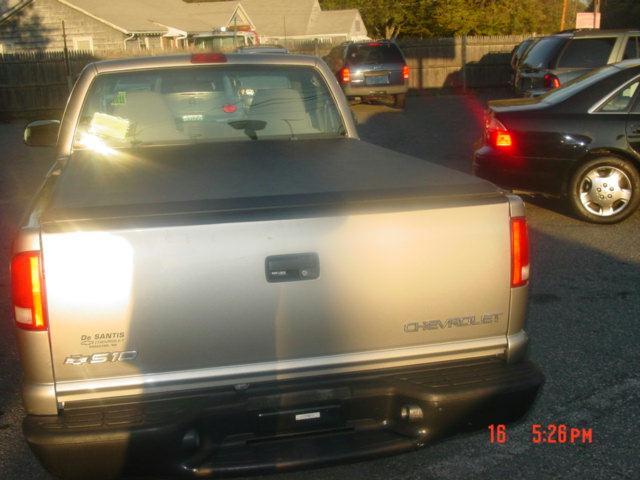 2003 Chevrolet S10 Unknown