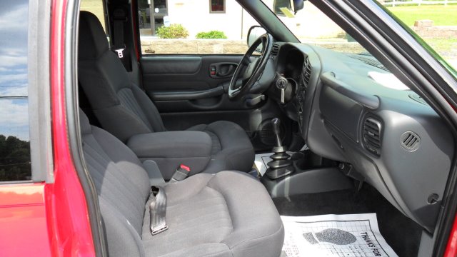 2003 Chevrolet S10 4dr Sdn Auto GLS w/XM