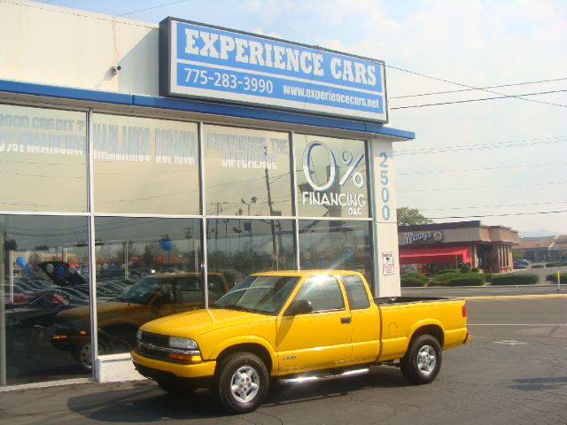 2003 Chevrolet S10 Handicap Lift And Control Leg 1 Owner