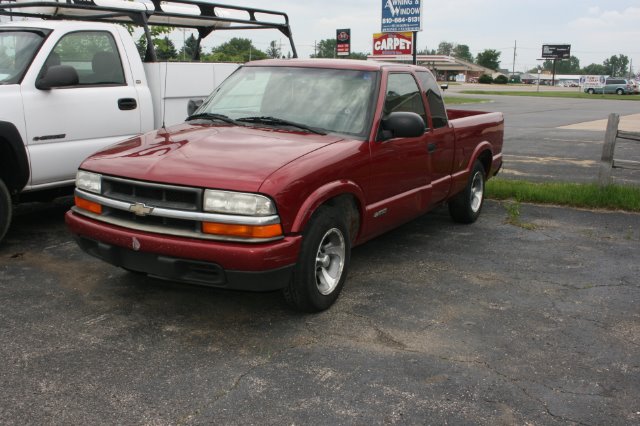 2003 Chevrolet S10 Unknown