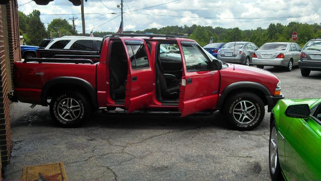 2004 Chevrolet S10 Limited 4WD One Owner Leather