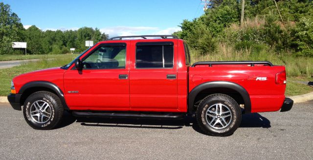 2004 Chevrolet S10 Limited 4WD One Owner Leather