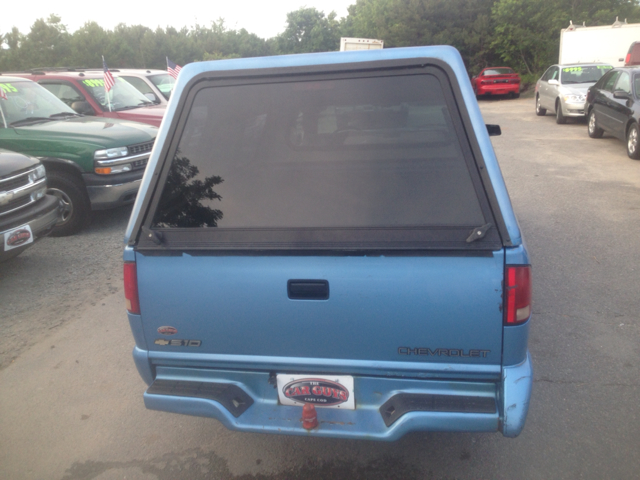 1997 Chevrolet S10 Pickup 4dr Sdn Auto GLS w/XM