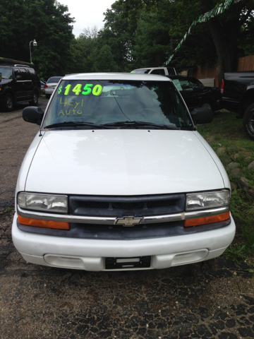 1998 Chevrolet S10 Pickup T Chairs