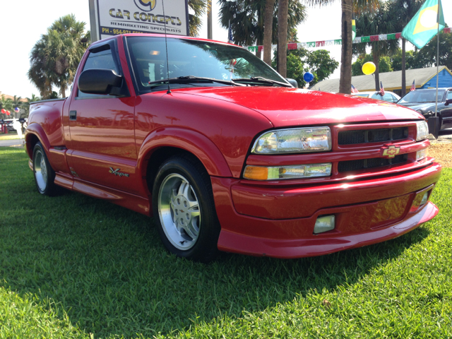 2000 Chevrolet S10 Pickup 4dr SR5 V8 Auto 4WD