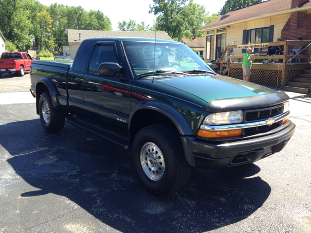 2003 Chevrolet S10 Pickup Handicap Lift And Control Leg 1 Owner