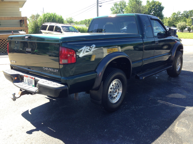 2003 Chevrolet S10 Pickup Handicap Lift And Control Leg 1 Owner