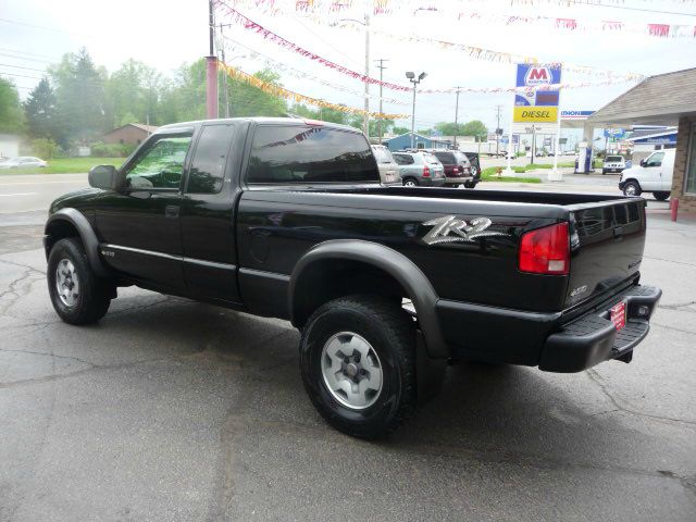 2003 Chevrolet S10 Pickup 3.5 SE Coupe