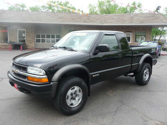 2003 Chevrolet S10 Pickup 3.5 SE Coupe