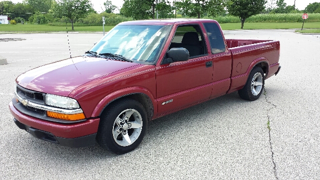 2003 Chevrolet S10 Pickup 4dr Sdn Auto GLS w/XM