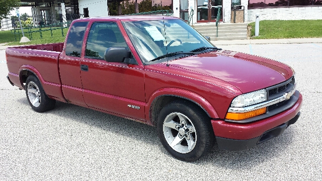 2003 Chevrolet S10 Pickup 4dr Sdn Auto GLS w/XM