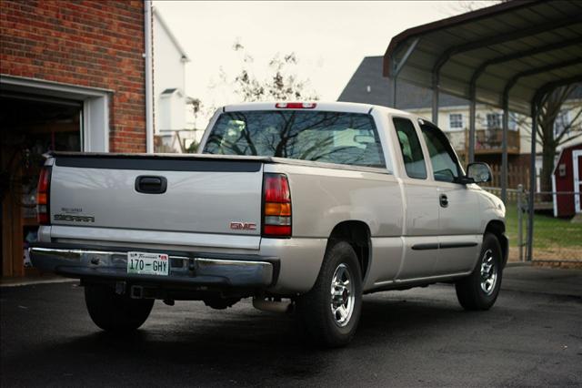 2004 Chevrolet Sierra Unknown