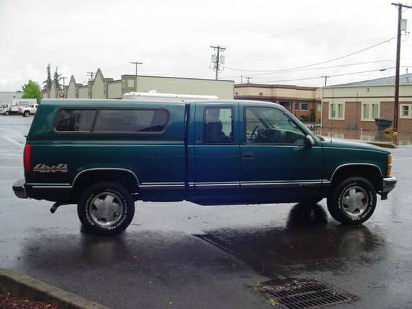 1997 Chevrolet Silverado 4dr X V6 Manual 2WD