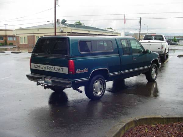 1997 Chevrolet Silverado 4dr X V6 Manual 2WD