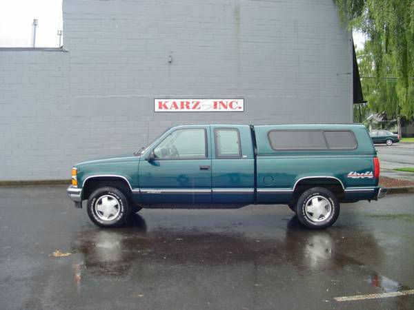 1997 Chevrolet Silverado 4dr X V6 Manual 2WD