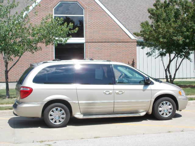 2005 Chrysler 200 Unknown