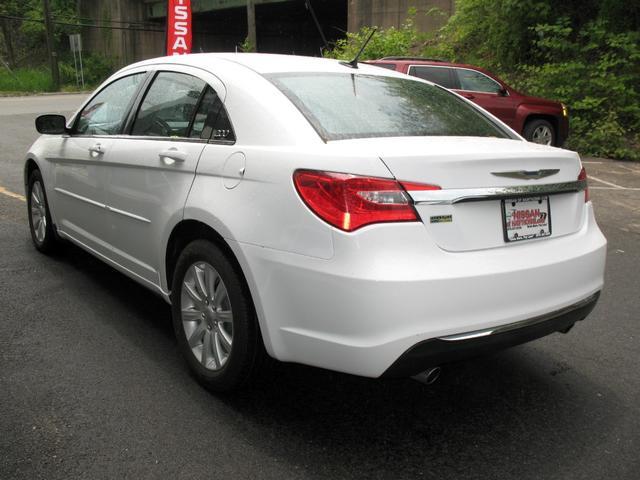 2011 Chrysler 200 3.5