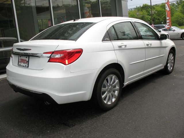 2011 Chrysler 200 3.5