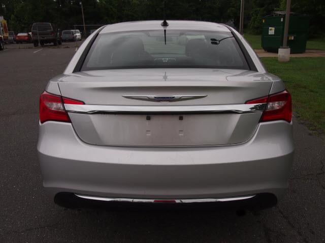 2011 Chrysler 200 3.5