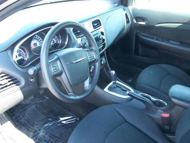 2011 Chrysler 200 Elk Conversion Van