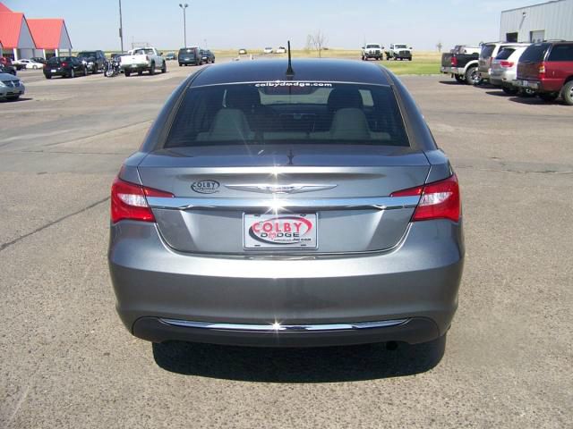 2011 Chrysler 200 Elk Conversion Van