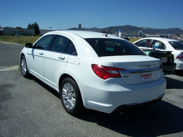 2011 Chrysler 200 Elk Conversion Van