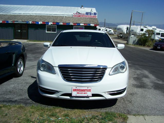 2011 Chrysler 200 Elk Conversion Van