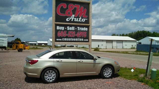 2011 Chrysler 200 Elk Conversion Van