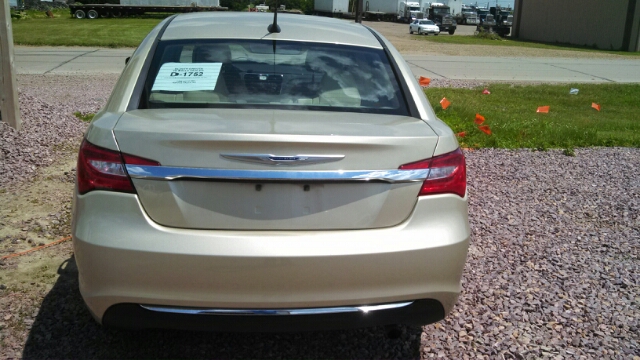 2011 Chrysler 200 Elk Conversion Van