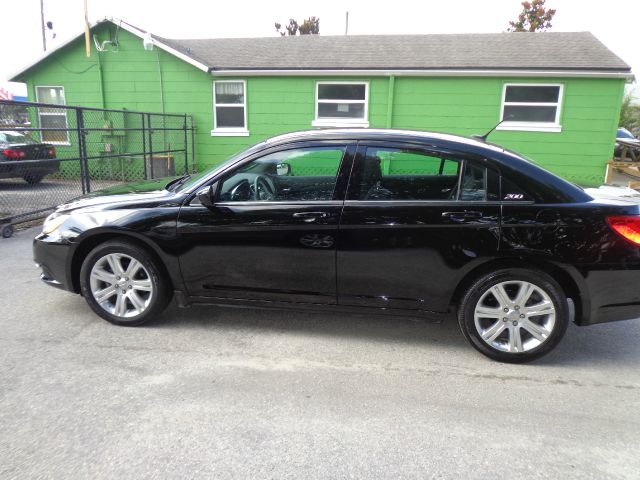 2011 Chrysler 200 3.5