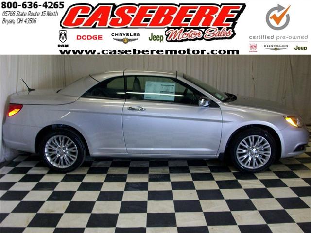 2011 Chrysler 200 SLT 25