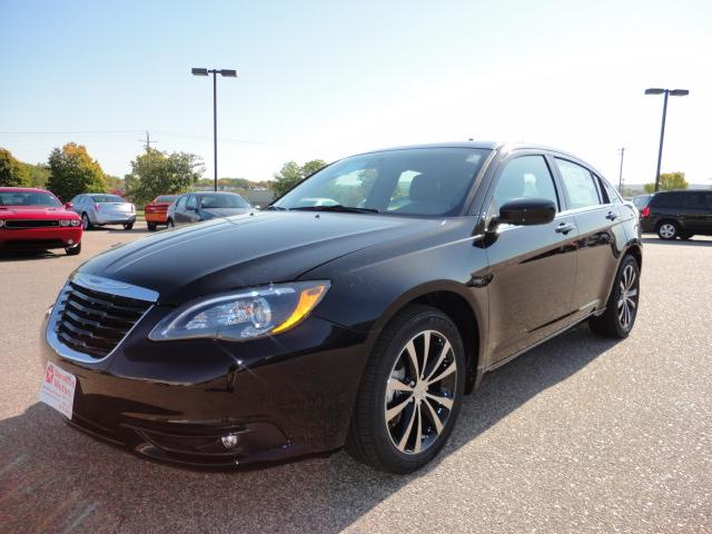 2012 Chrysler 200 XR