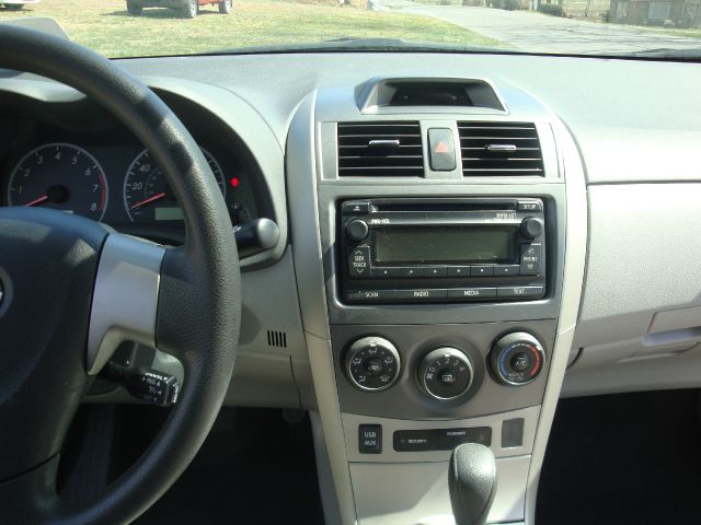 2012 Chrysler 200 Elk Conversion Van