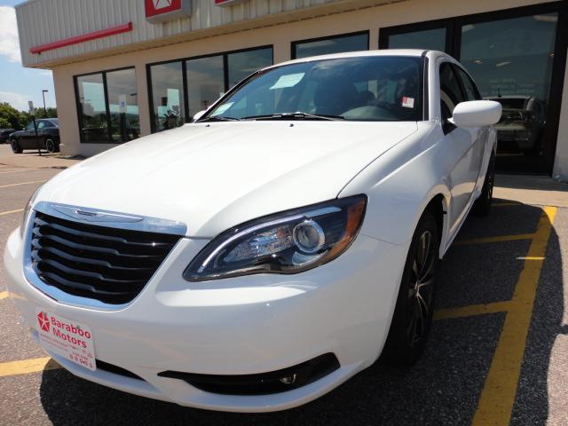 2012 Chrysler 200 XR