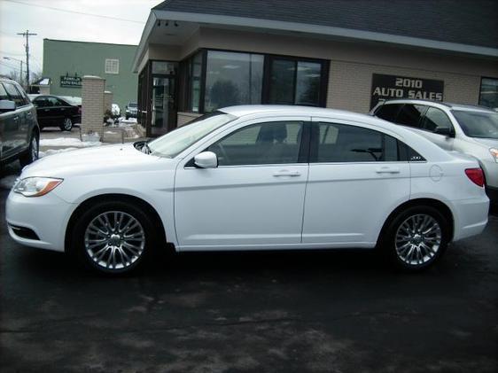 2012 Chrysler 200 Elk Conversion Van