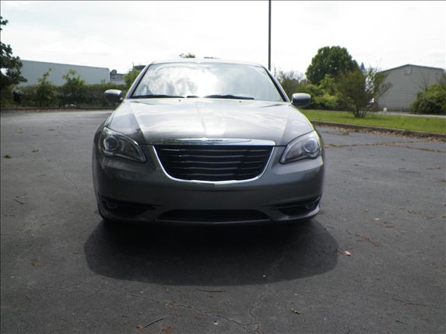 2012 Chrysler 200 XR