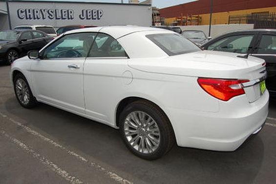 2013 Chrysler 200 SLT Quad Cab Long Bed 4WD