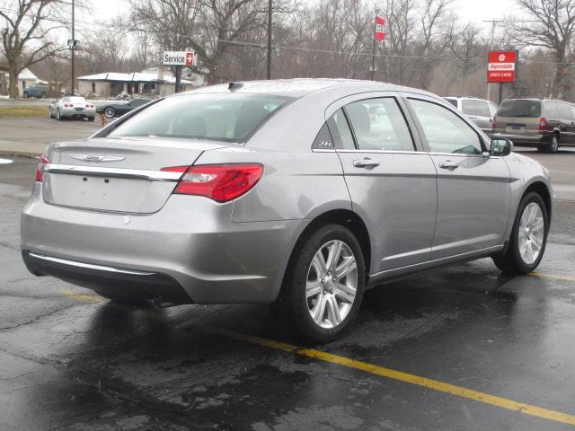 2013 Chrysler 200 3.5