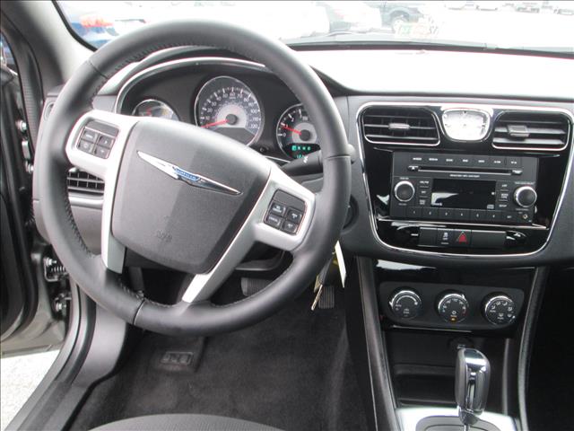 2013 Chrysler 200 3.5