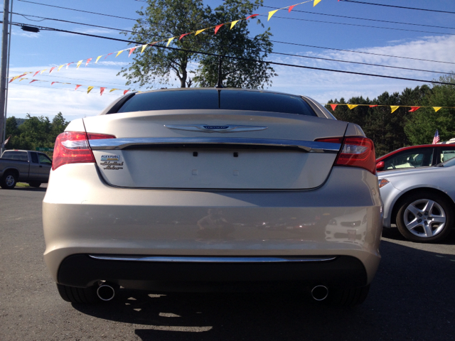 2013 Chrysler 200 3.5