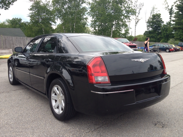 2005 Chrysler 300 3.5